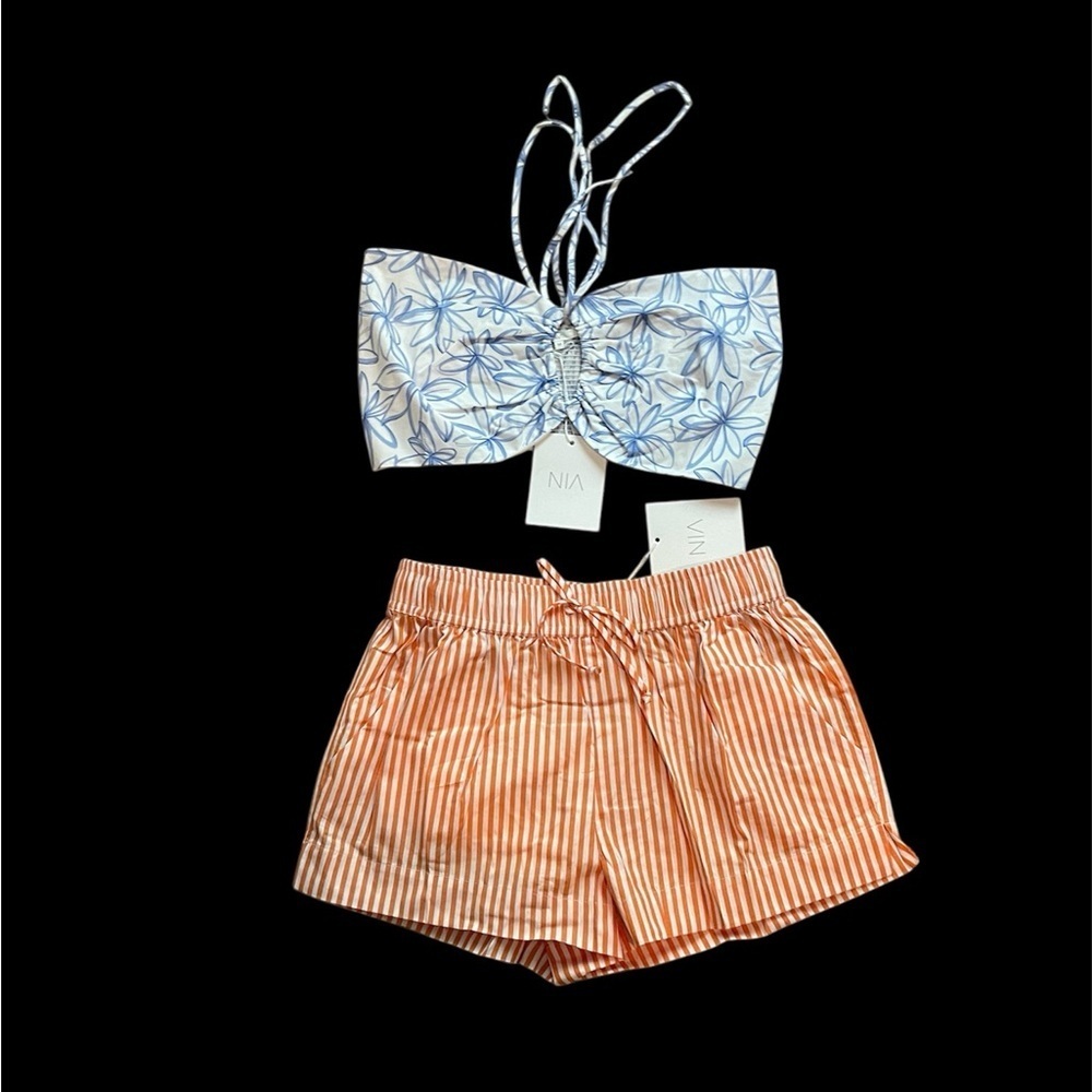 NIA
Floral Crop Top and Striped Shorts Set
NWT
SIZE medium